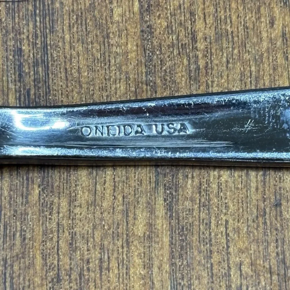Oneida‎ Camden Stainless Flatware 6 spoons 7
